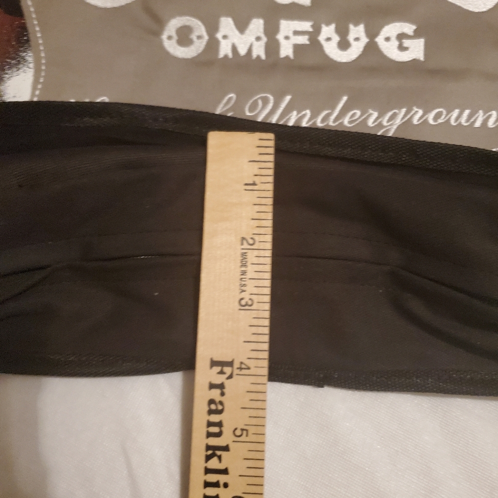 CBGB - Punk Rock Club Messenger Bag. Unisex. - Picture 5 of 8